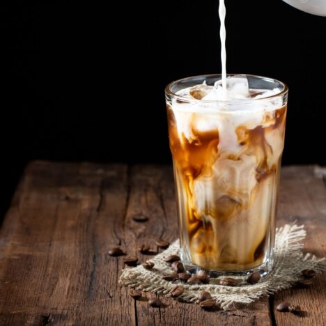 3 Delicious Ways To Make Iced Coffee At Home | Coffee Addict Mama